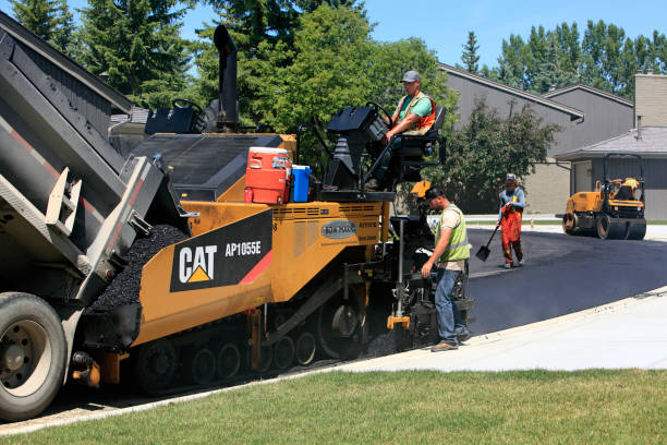 Best Interlocking Driveway Pavers  in Higginsville, MO